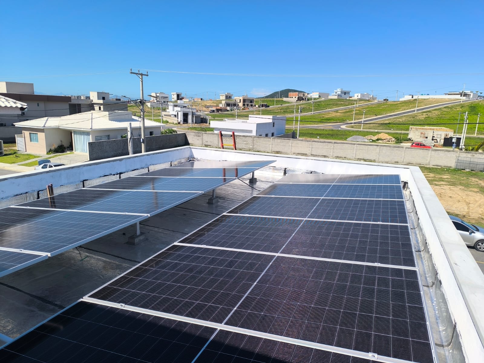 Instalação comercial de energia solar em São Pedro da Aldeia