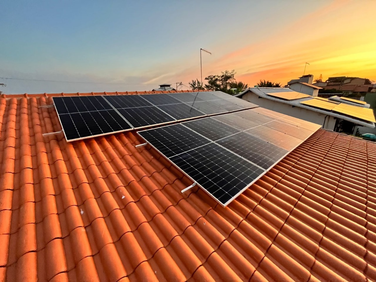 Instalação de energia solar de grande porte em Saquarema